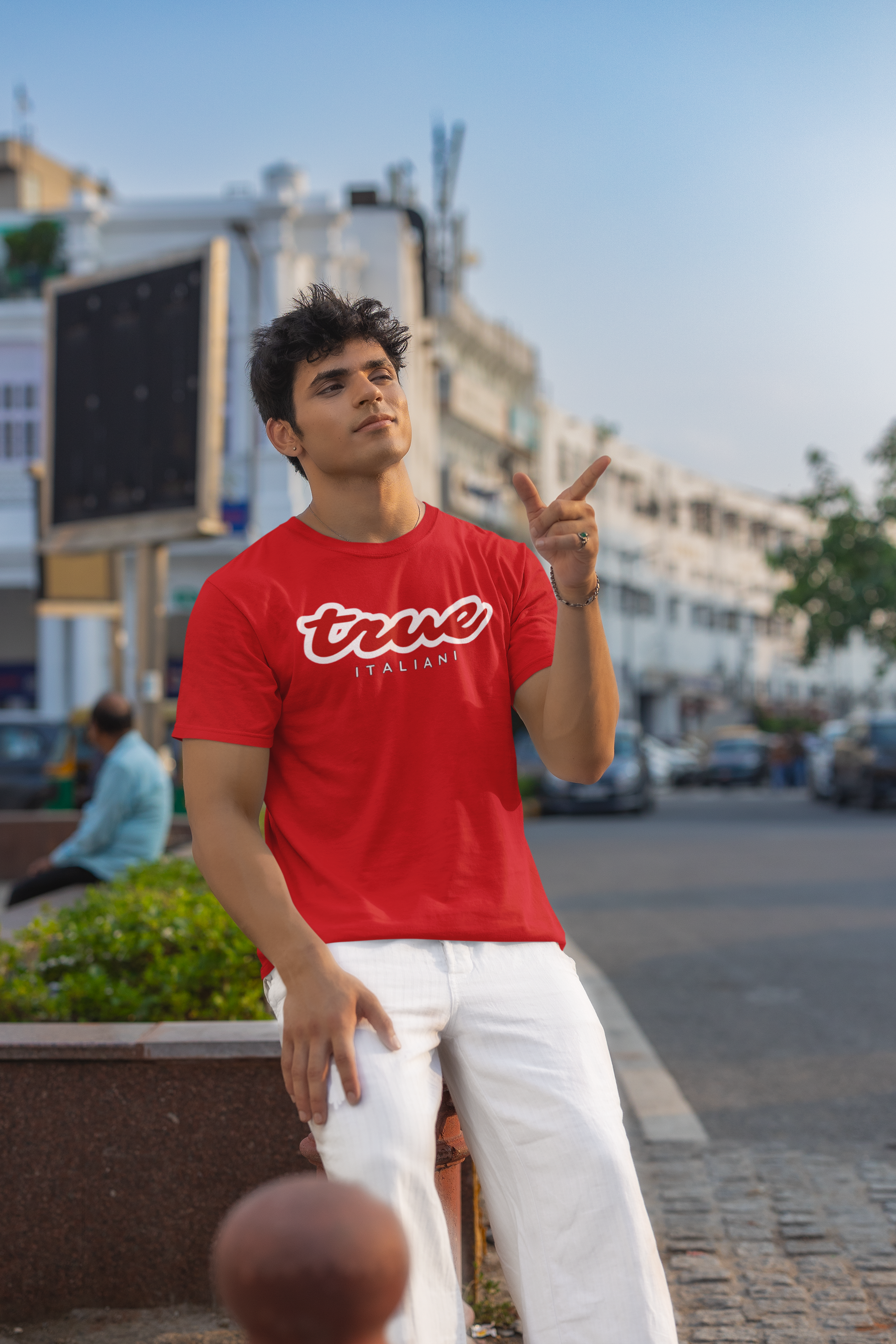 Il Bianco E Il Rosso Unisex Tee