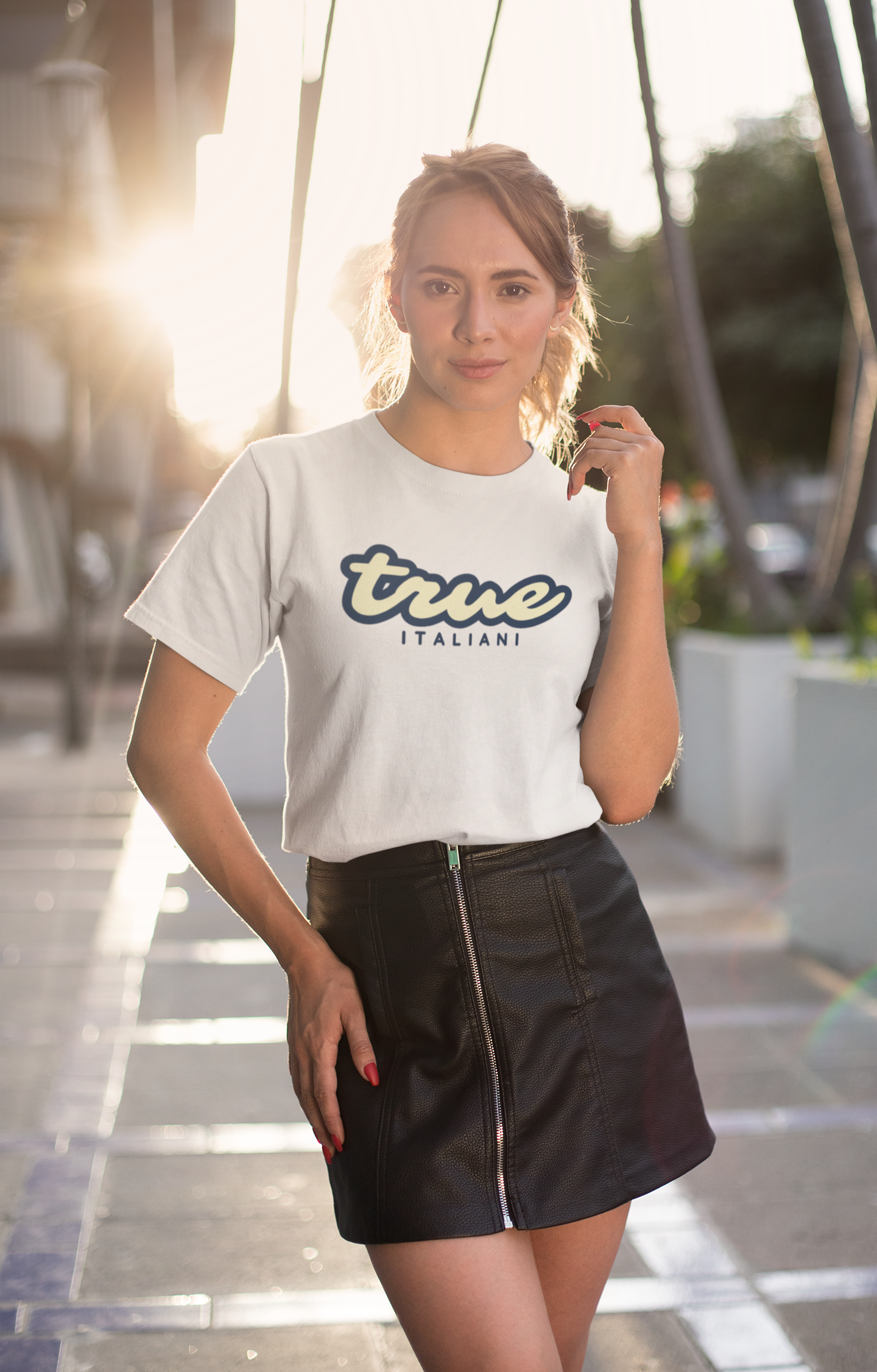 Il Blu E Il Crema Unisex Tee