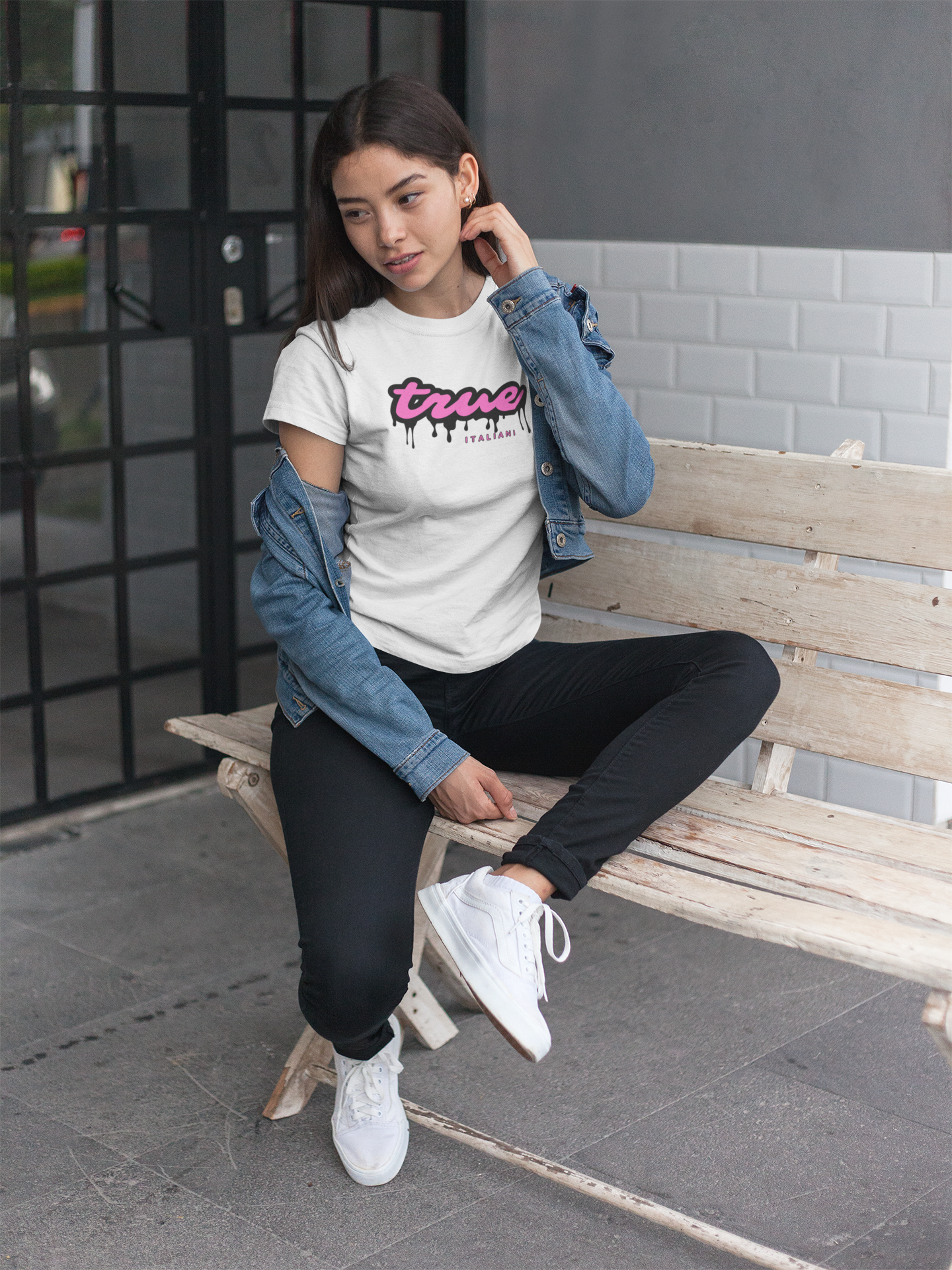 Il Nero E Il Rosa Unisex Drip Tee