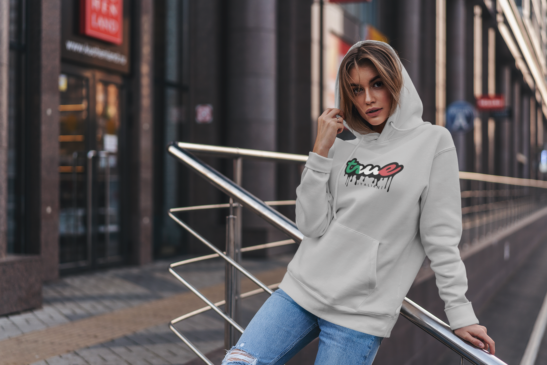 L'Italiano Drip Unisex Hoodie