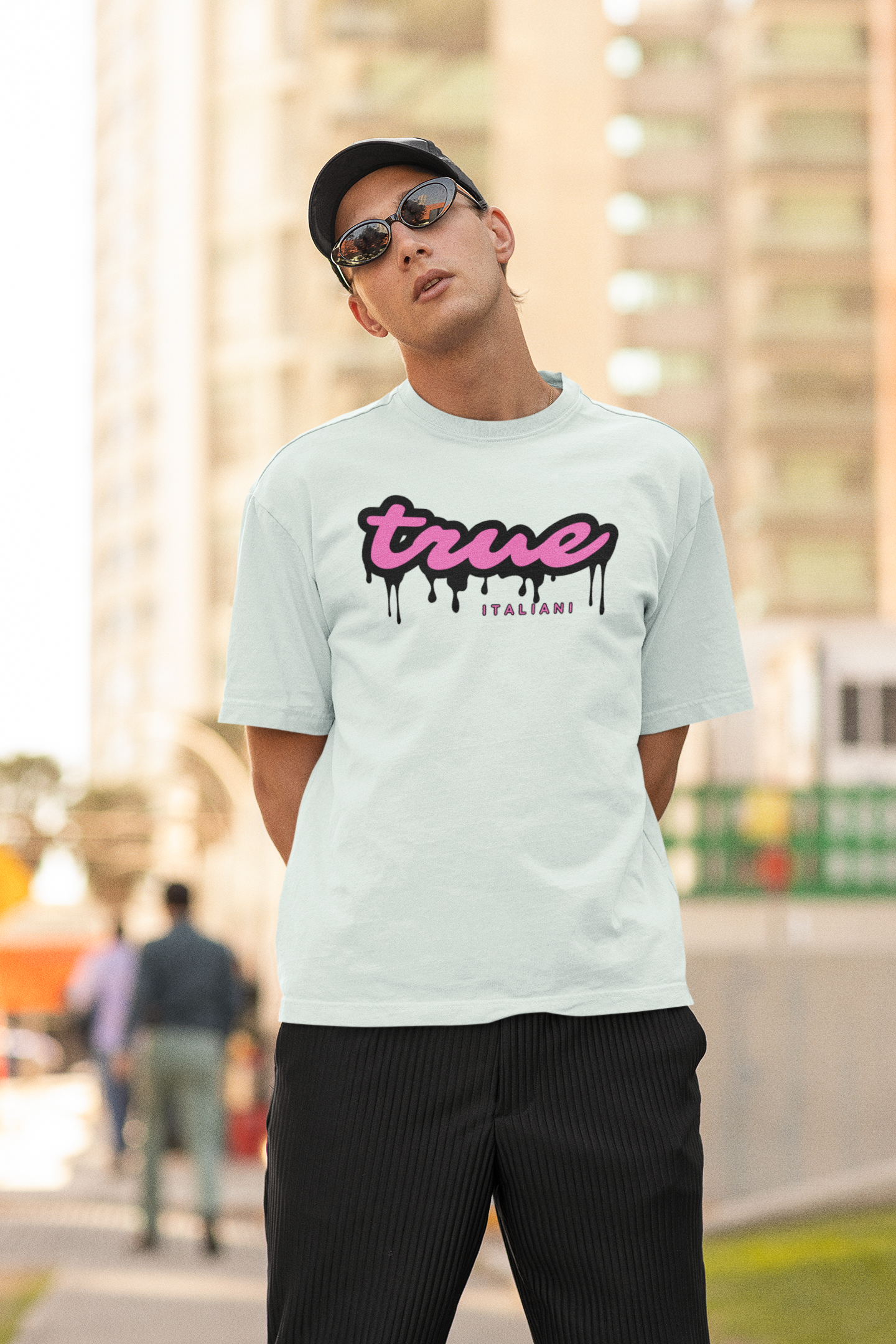 Il Nero E Il Rosa Unisex Drip Tee