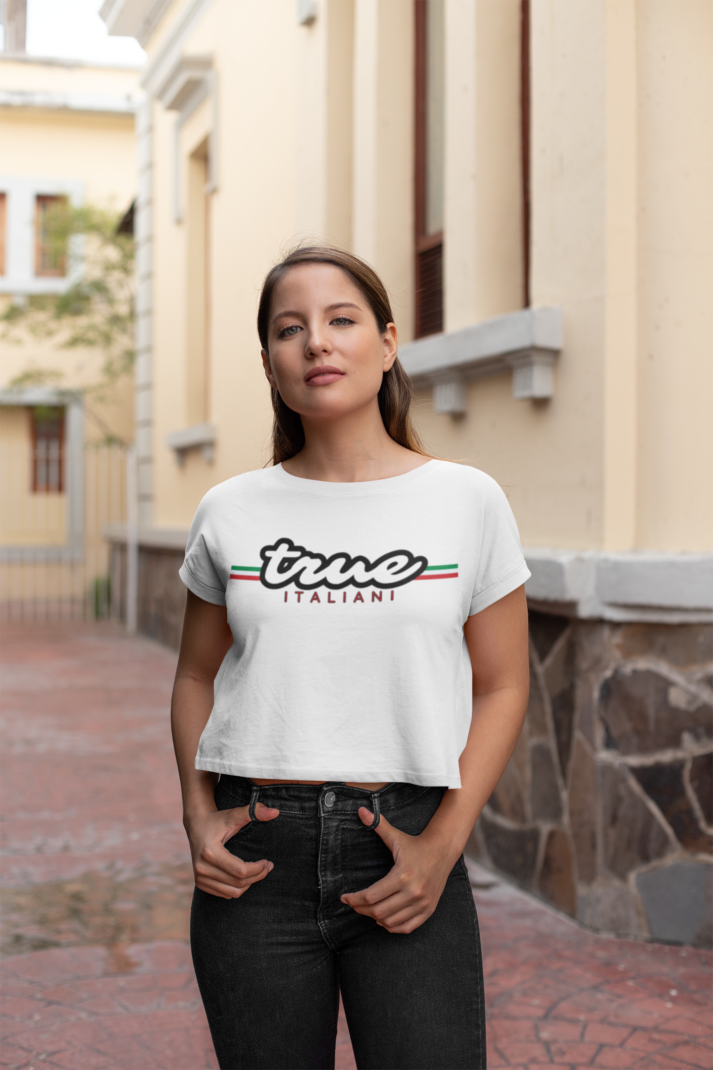 Vero Italiano Cropped Tee