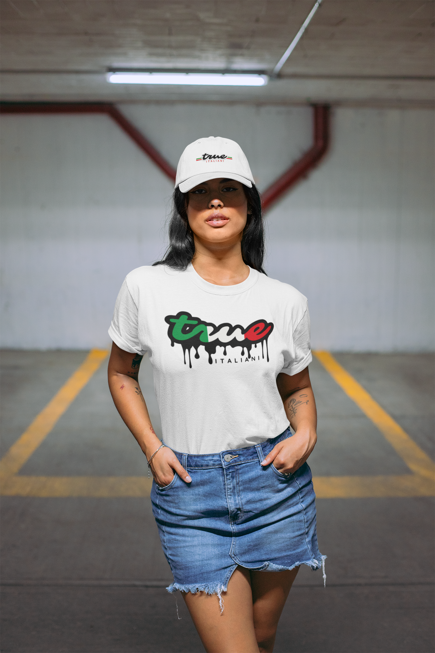 L'Italia Unisex Drip Tee
