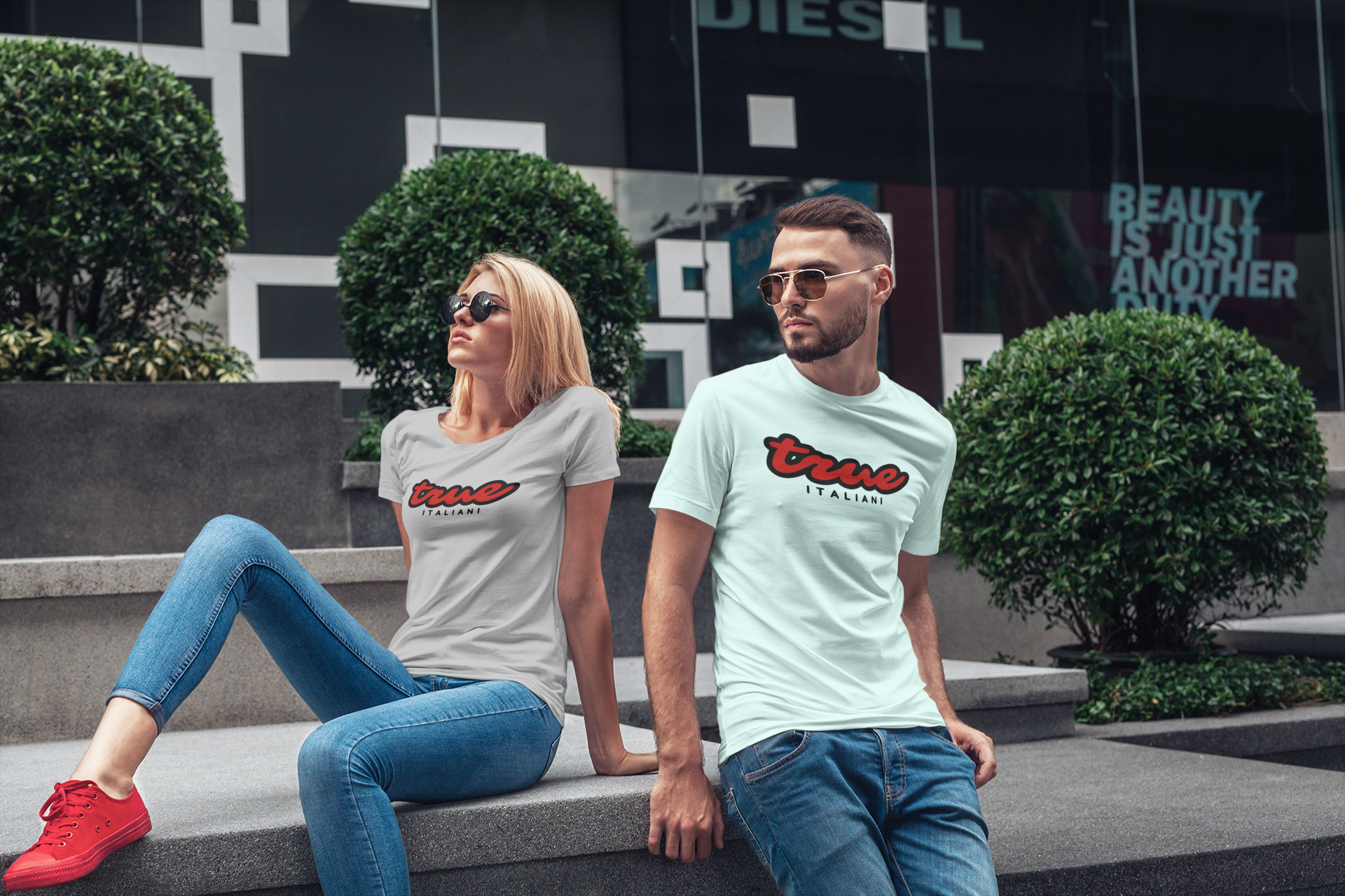 Il Nero E Il Rosso Unisex Tee